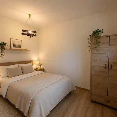 Villa Monika Arthouse *